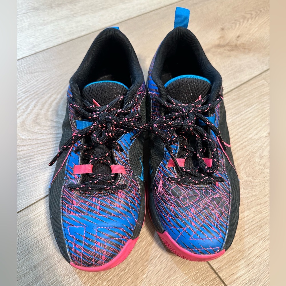 Nike Giannis Freaks youth 4.5